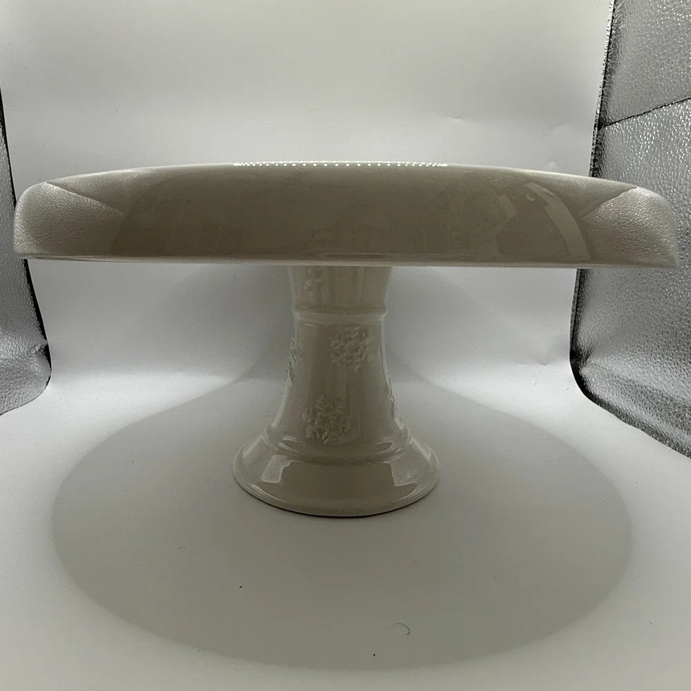 Christmas Hallmark Cake and Cupcake Plate Stand Snowflake‎ Ivory 9.5